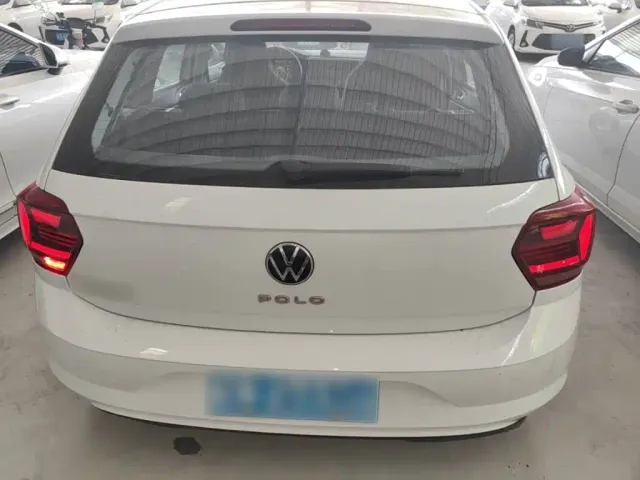 Volkswagen Polo — Фото автомобиля 5
