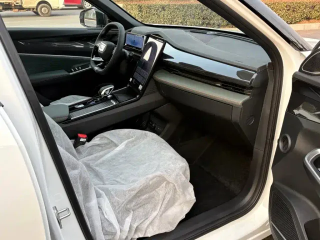 Geely Boyue — Фото автомобиля 12
