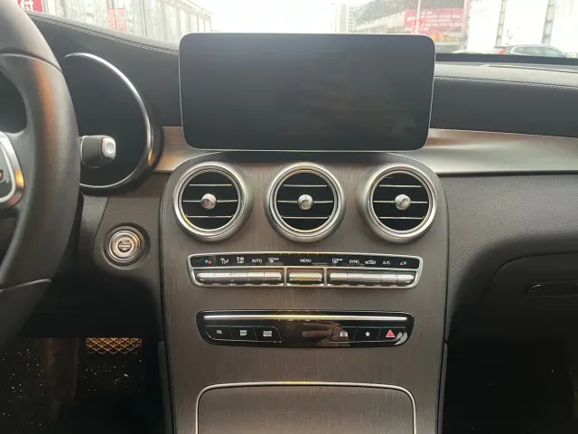 Mercedes-Benz GLC Coupe — Фото автомобиля 11