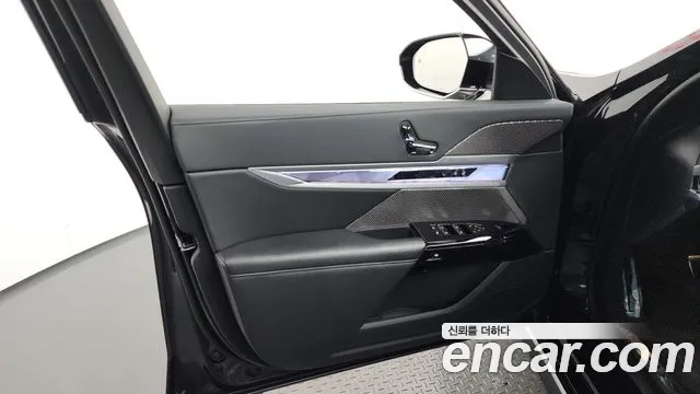 BMW 7-Series 7 серия (G70) 740i sDrive M Sport — Фото автомобиля 24