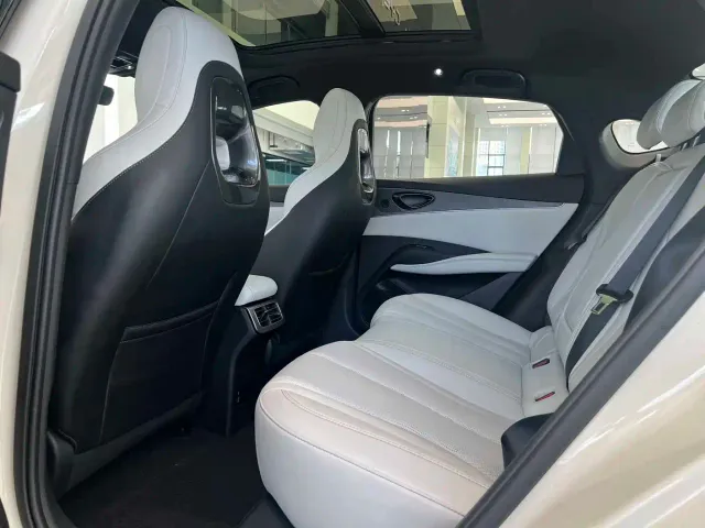BYD Seal 06 — Фото автомобиля 10
