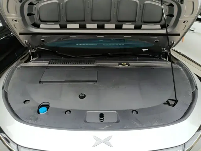 Xpeng P7+ — Фото автомобиля 19