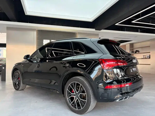 Audi Q5L — Фото автомобиля 7