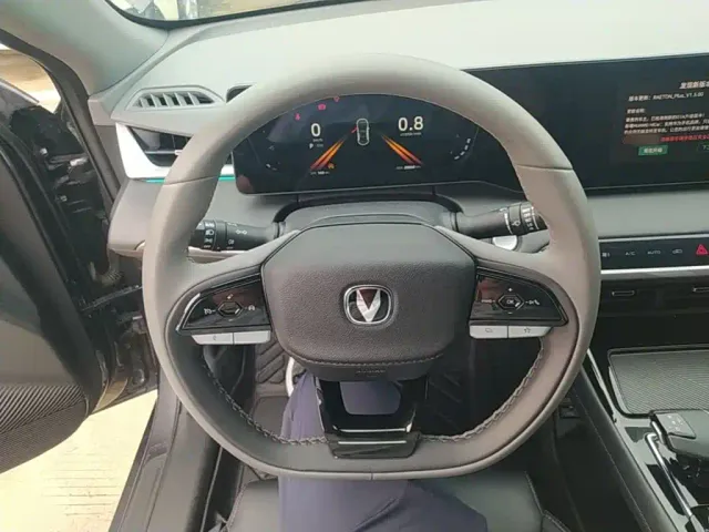 Changan Raeton Plus — Фото автомобиля 10