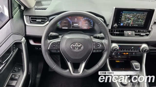 Toyota RAV4 — Фото автомобиля 13
