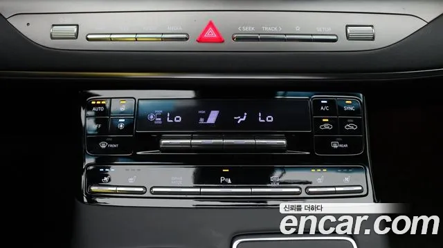 Hyundai Grandeur Grandeur (New) — Фото автомобиля 14