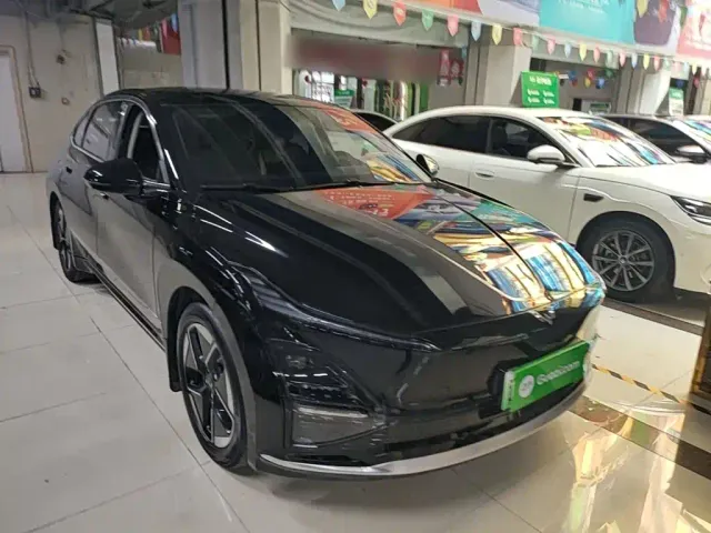 Wuling Starlight — Фото автомобиля 3