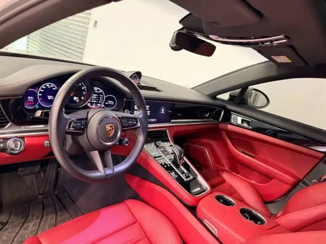 Porsche Panamera — Фото автомобиля 12