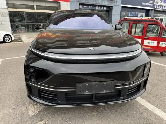 Li Auto L7 — Фото автомобиля 2