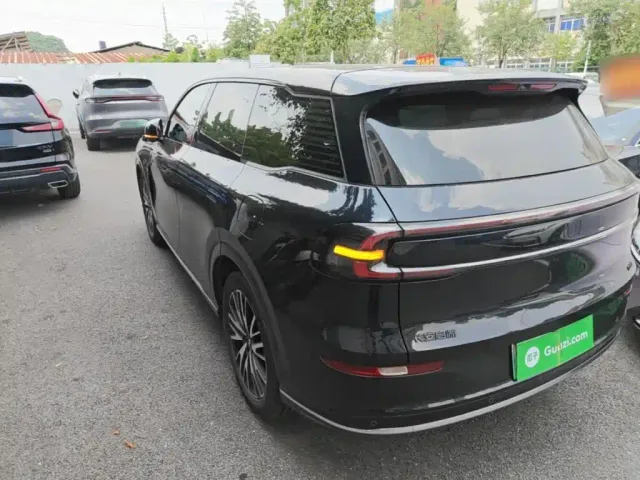 Changan Qiyuan Q07 — Фото автомобиля 4