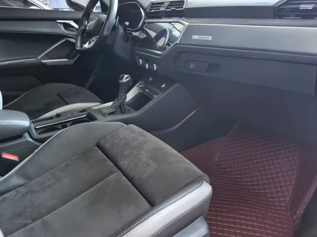 Audi Q3 — Фото автомобиля 14