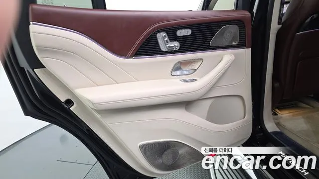 Mercedes-Benz GLS-Class — Фото автомобиля 20