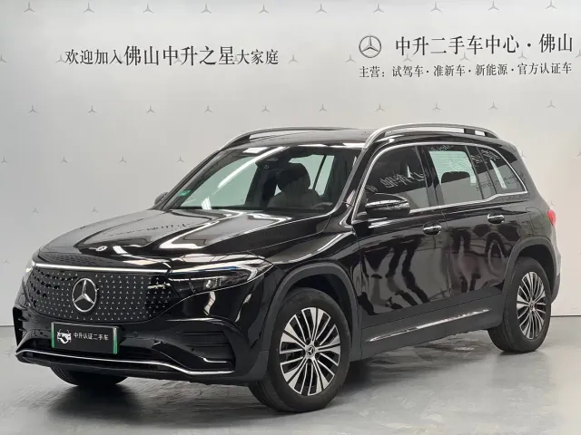 Фотография автомобиля — Mercedes-Benz EQB