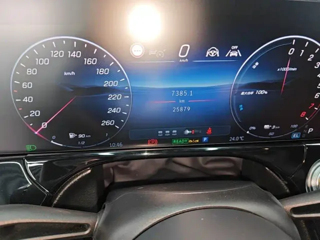 Mercedes-Benz E-Class — Фото автомобиля 11