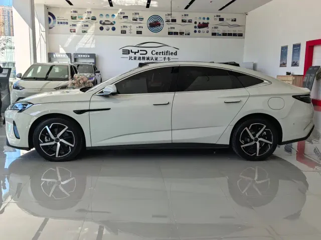 BYD Seal 07 DM-i — Фото автомобиля 6