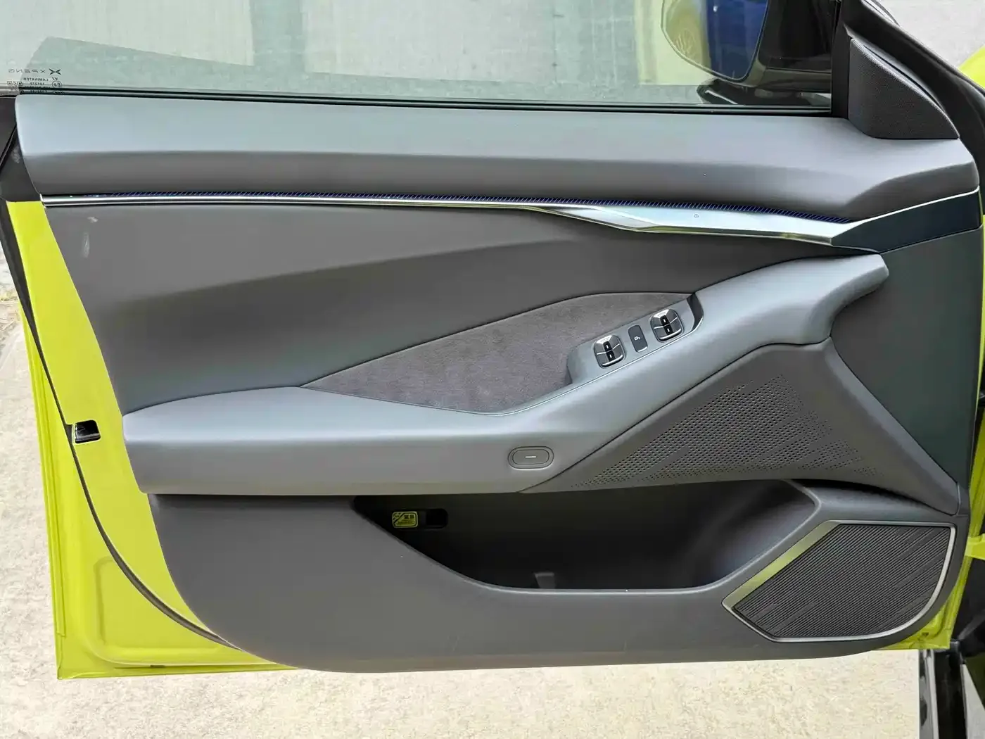 XPeng XPeng P7 2025 702km Long Range Edition — Фото автомобиля 7