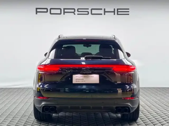 Porsche Cayenne — Фото автомобиля 4