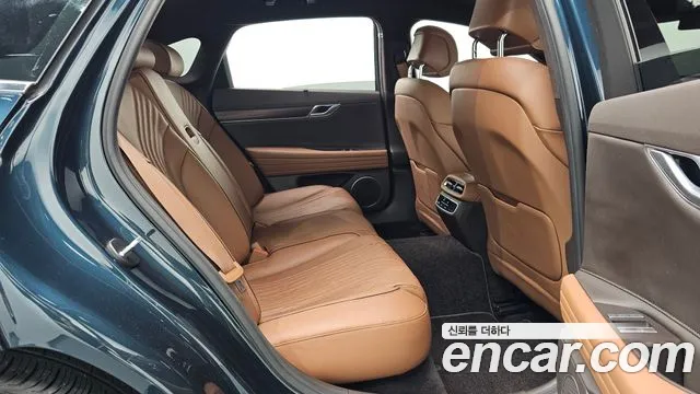 Genesis G80 Бензин 2.5 турбо AWD — Фото автомобиля 12