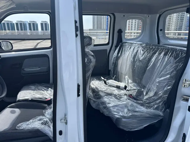 Wuling Zhiguang NEV — Фото автомобиля 5
