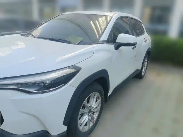 Фотография автомобиля — Toyota Corolla Cross