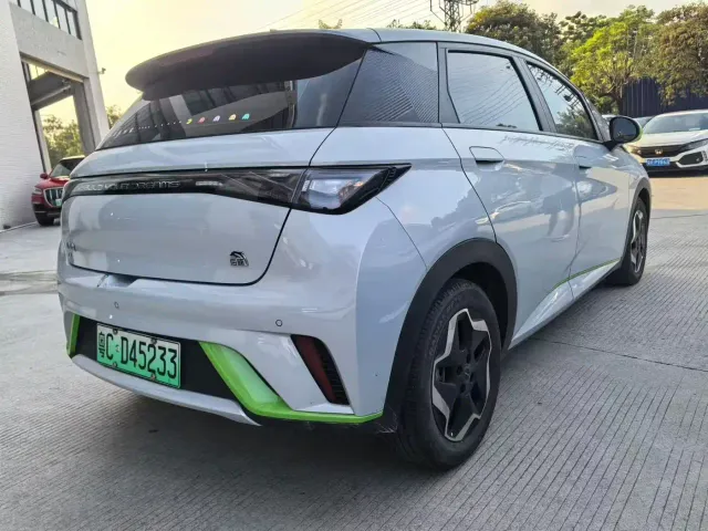 BYD Dolphin — Фото автомобиля 3