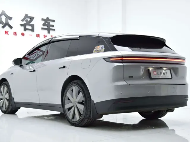 Li Auto i6 — Фото автомобиля 20
