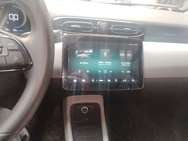 Leapmotor T03 — Фото автомобиля 12