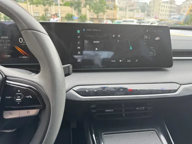 Changan Raeton Plus — Фото автомобиля 12