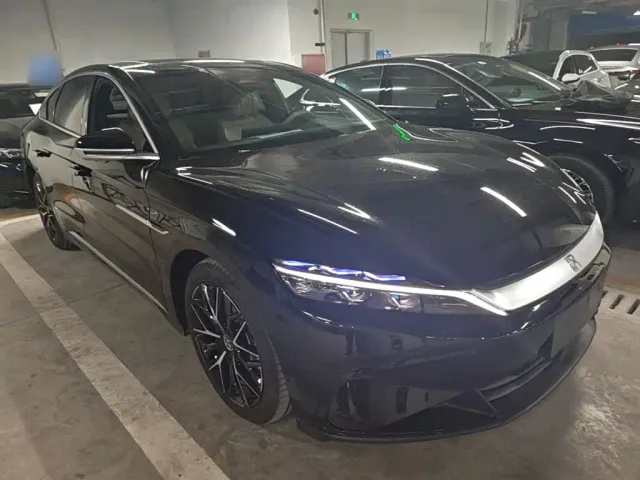 BYD Han — Фото автомобиля 3