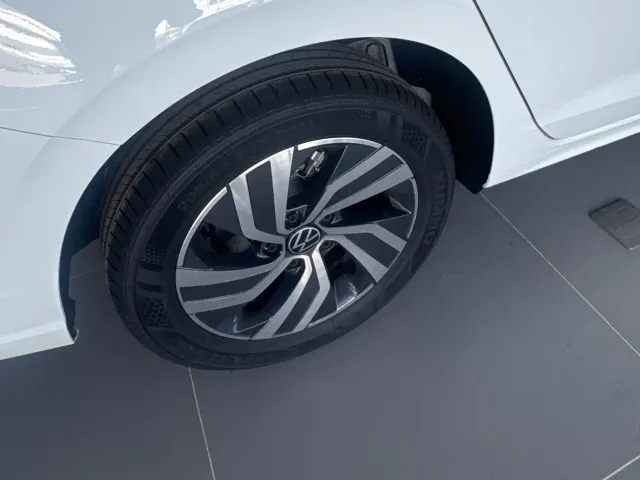 Volkswagen Bora — Фото автомобиля 6