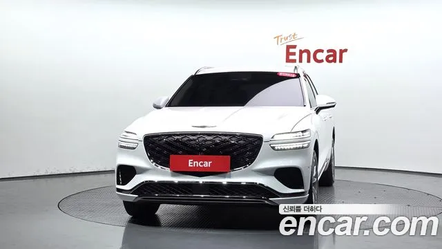 Genesis GV70 — Фото автомобиля 3