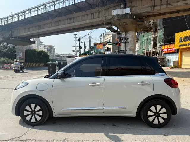 Wuling Bingo — Фото автомобиля 4