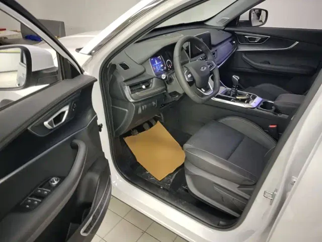 Chery Tiggo 8 — Фото автомобиля 15