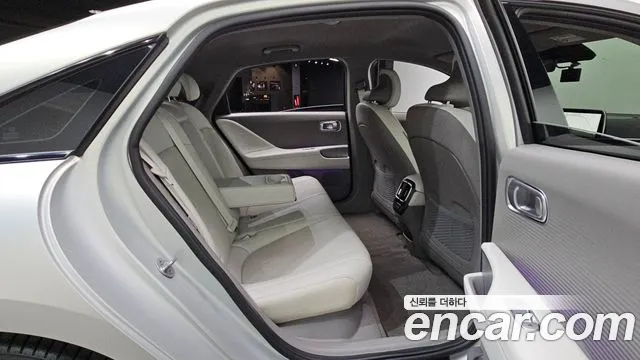 Hyundai Ioniq 6 — Фото автомобиля 16