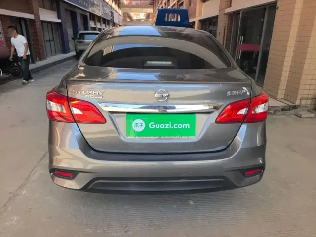 Nissan Sylphy — Фото автомобиля 5