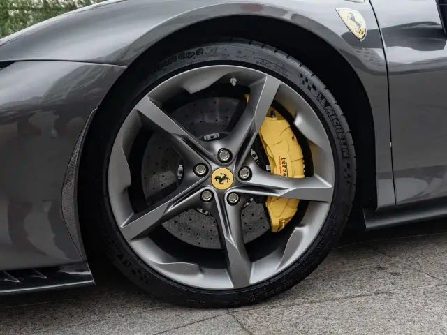 Ferrari SF90 — Фото автомобиля 7