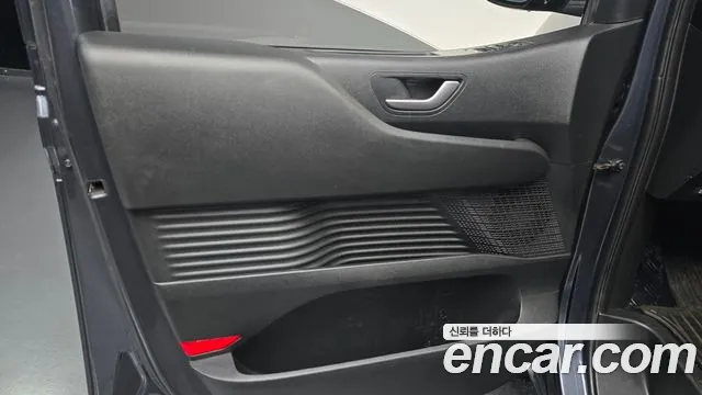 Hyundai Staria — Фото автомобиля 13