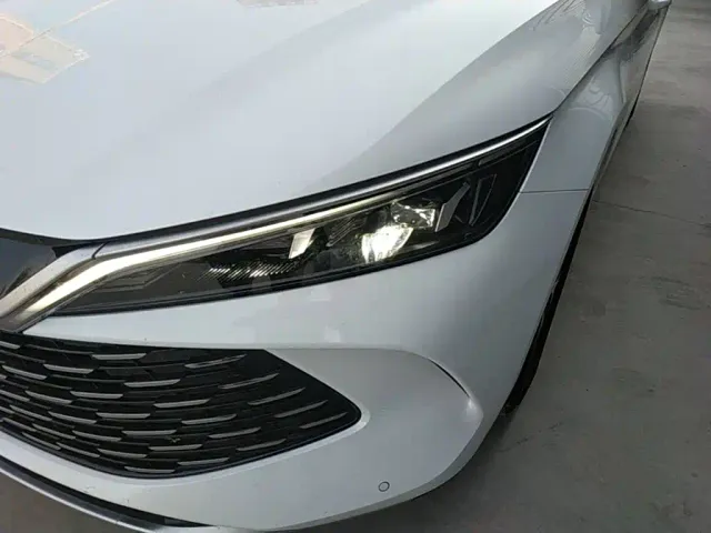 BYD Qin L — Фото автомобиля 23