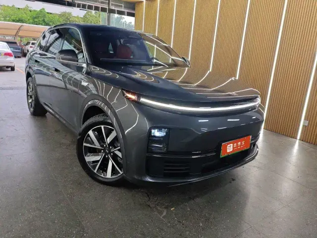 Li Auto L7 — Фото автомобиля 2