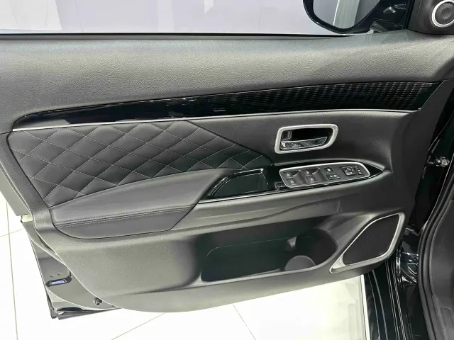 Mitsubishi Outlander — Фото автомобиля 8