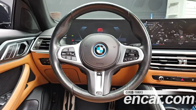 BMW i4 — Фото автомобиля 12