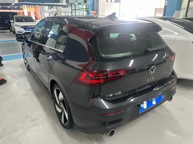 Volkswagen Golf GTI — Фото автомобиля 13