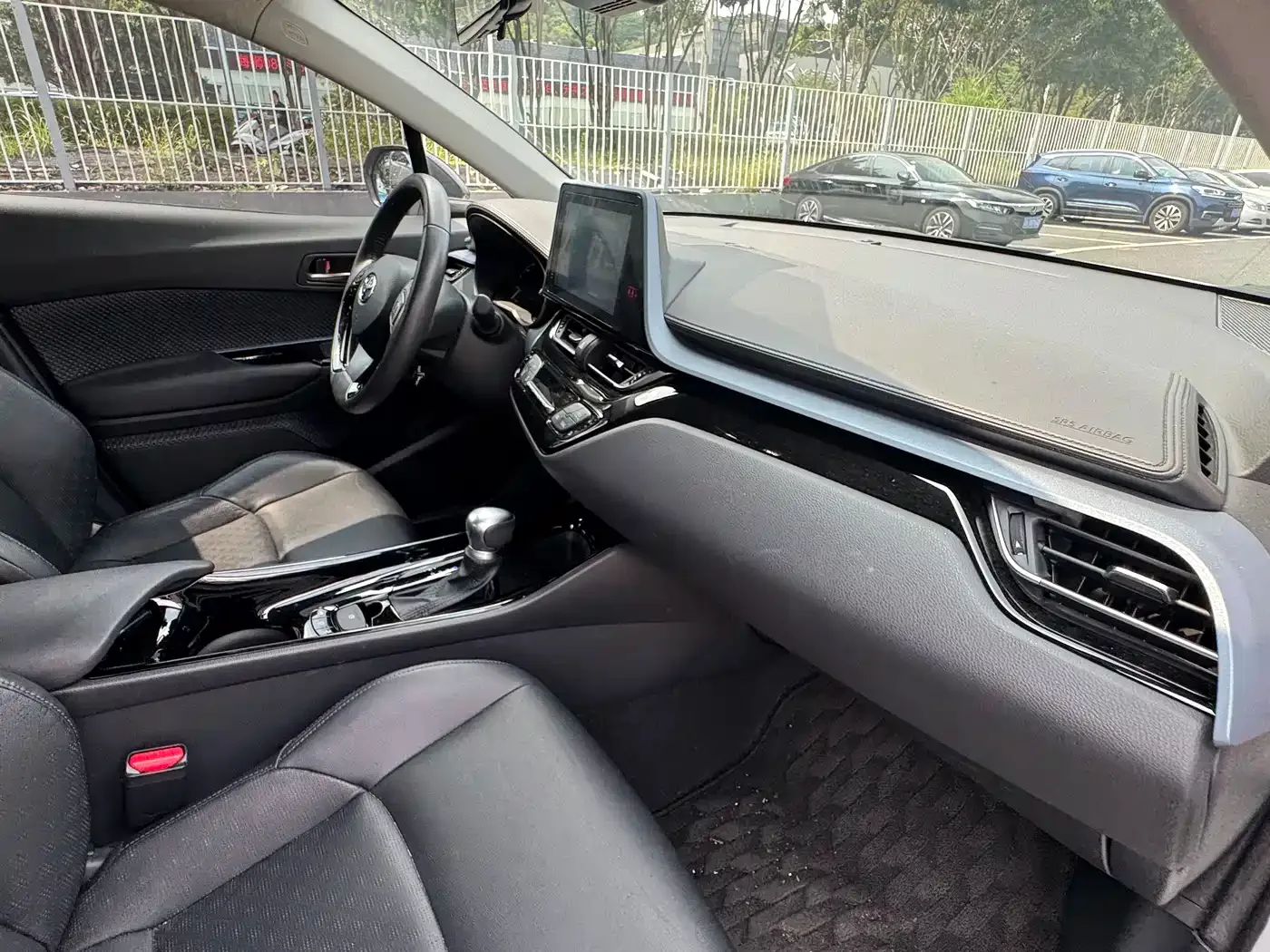 Toyota Toyota IZOA 2021 Hybrid 2.0L Yichi Edition — Фото автомобиля 16
