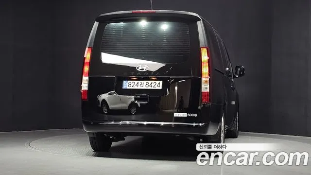 Hyundai Staria Staria Карго 5 мест — Фото автомобиля 4