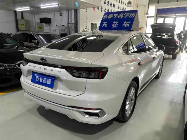 Ford Mondeo — Фото автомобиля 6