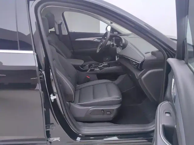Buick Envision Plus — Фото автомобиля 8
