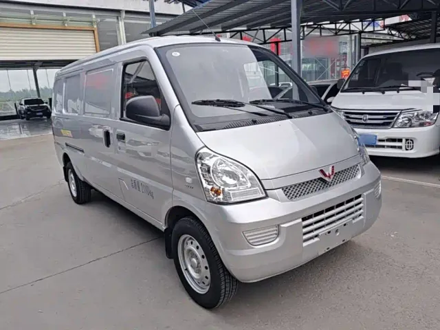 Wuling Rongguang — Фото автомобиля 3