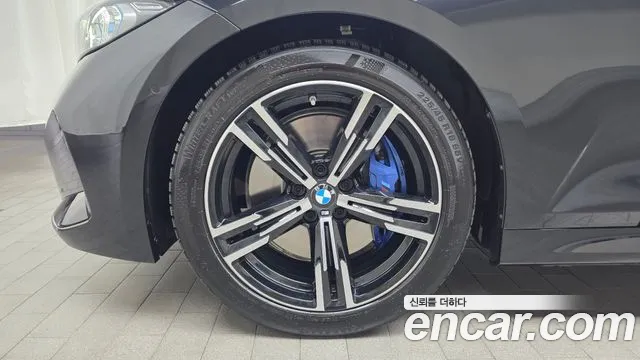 BMW 3-Series 3 серия (G20) 320i M Sport — Фото автомобиля 4