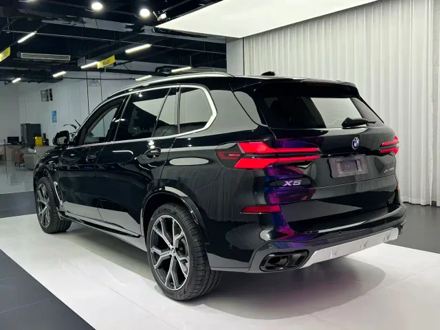 BMW X5 — Фото автомобиля 11