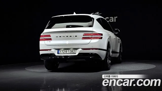 Genesis GV80 — Фото автомобиля 4